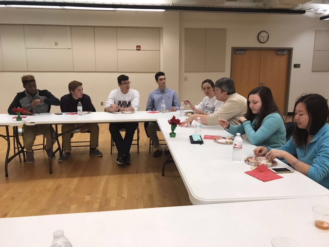 Key Club members bonding with Men-to-Men’s members over a delicious thanksgiving dinner. “We are holding ‘Friendsgiving’ as a way like connecting our two clubs and just having a fun event before the holiday,” Key Club president, senior, Annalia Arndt said. 
