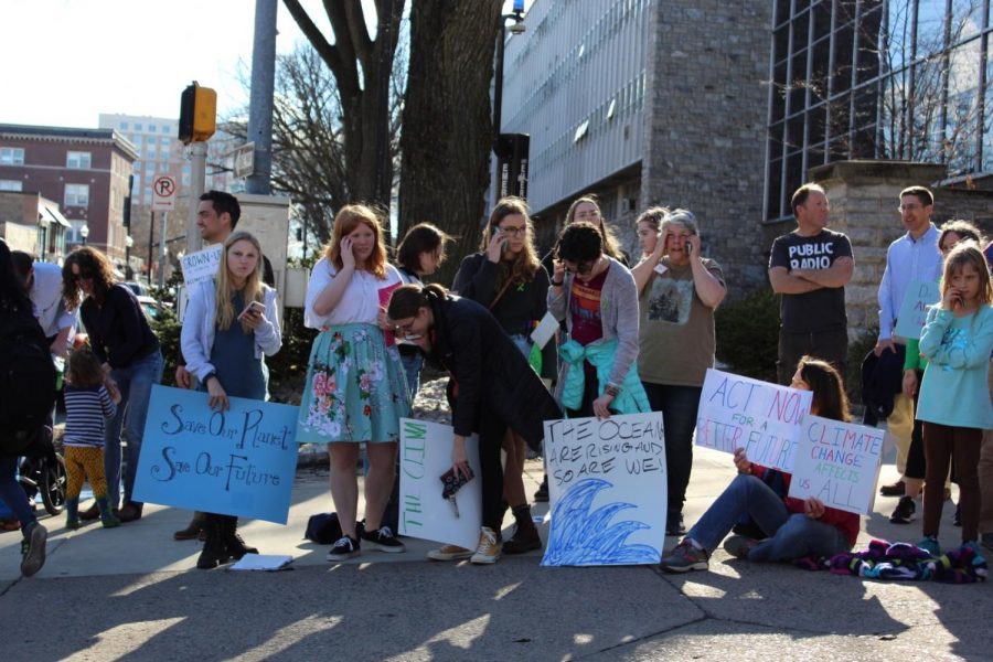 State High ralliers call their local officials to advocate for climate change on March 15th, 2019. The rally was organized by State High Senior Abbie La Porta. “The Youth Climate Strike is doing so many amazing things around the country right now. We just started so small and ended up reaching out and finding young people all over who resonated with our message and who are also scared for their futures” La Porta said. 
