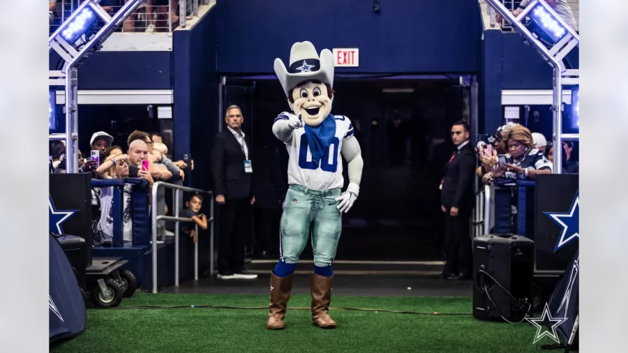 Has the Dallas Cowboys Mascot Cursed the Team?