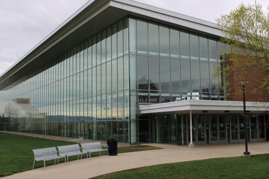 The+exterior+of+Pegula+Ice+Arena%2C+where+SCASD+hockey+teams+hold+practices+and+games.