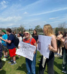 The National Walkout, State College Area High School. Picture taken by Mia High.
