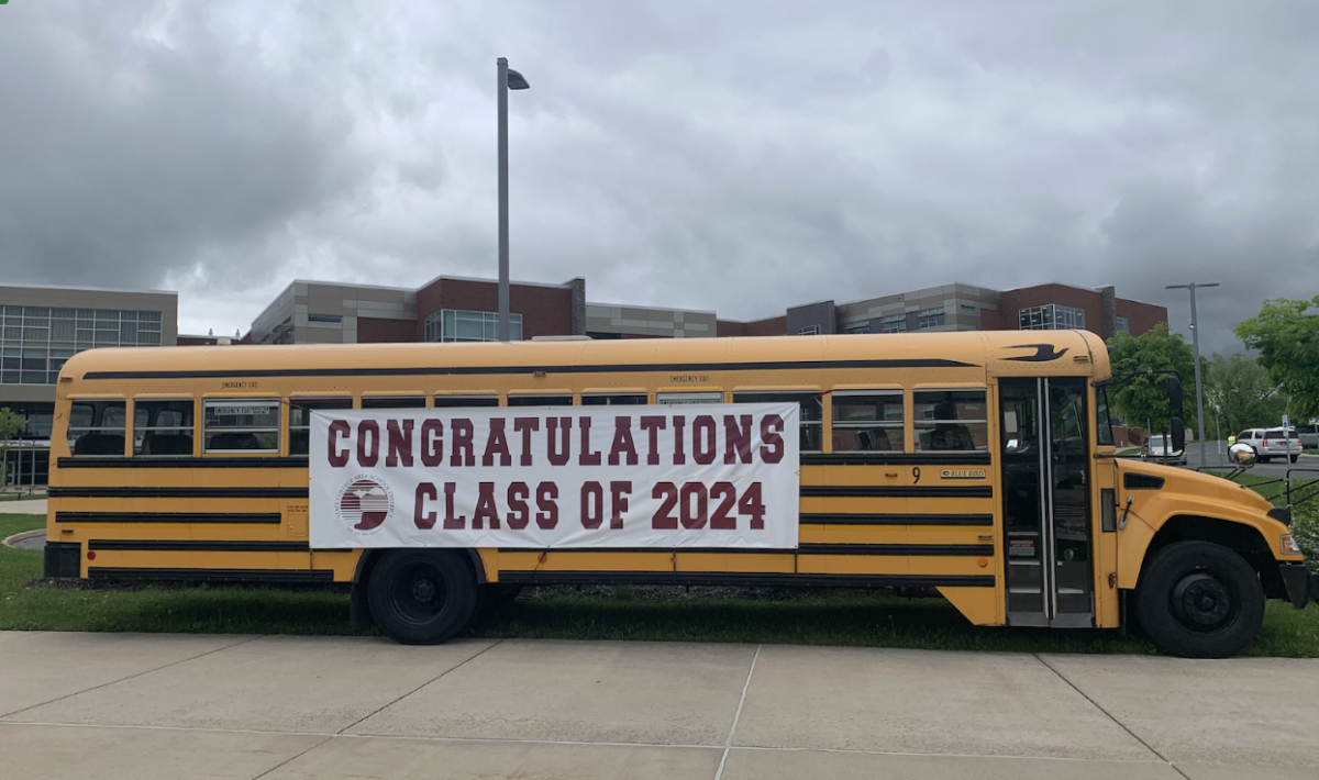 SCASD school bus celebrating class of 2024
