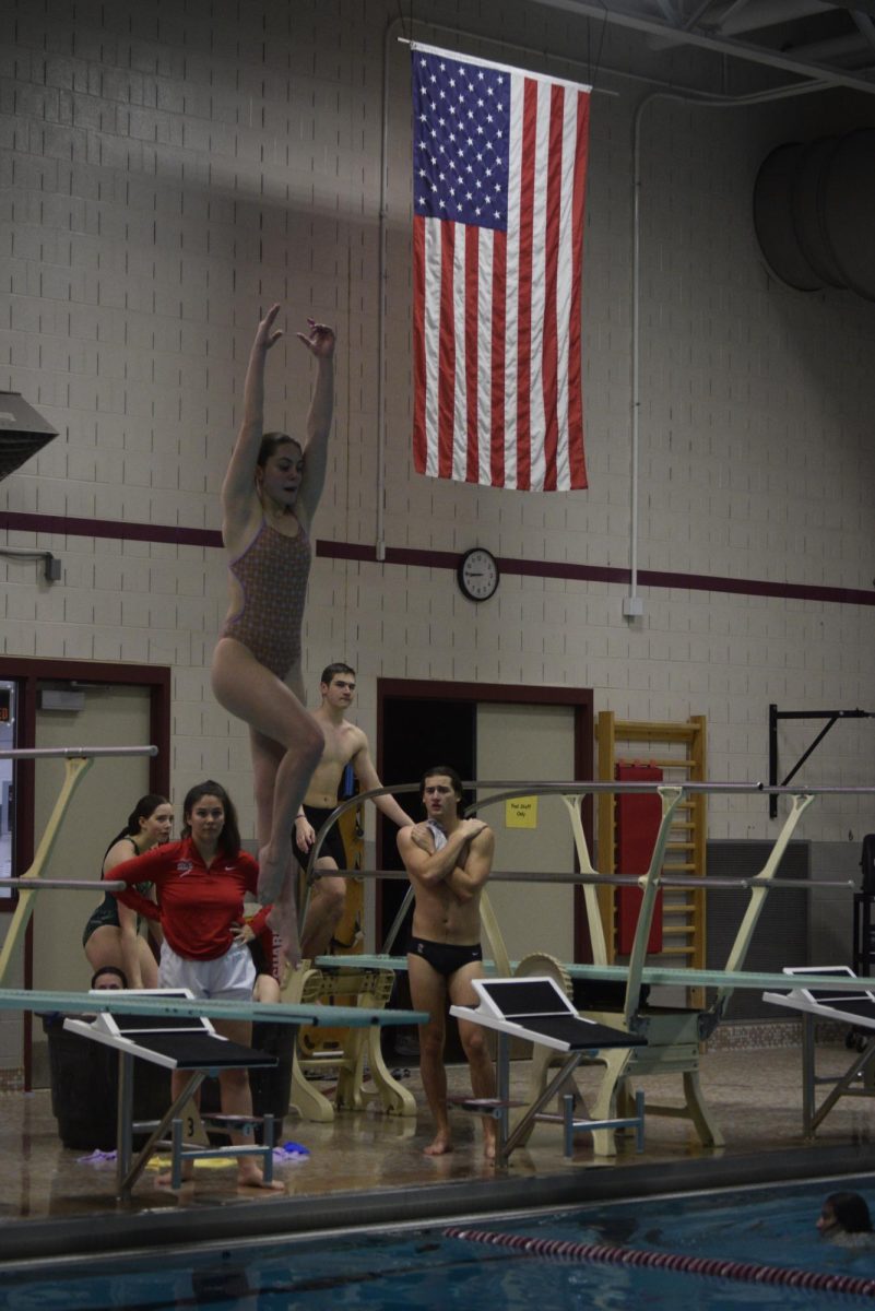 Junior Varrah Gramling practices  doing her front approach before executing her favorite dive: a front one and a half somersault in the pike position. “I used to do gymnastics, and I was told that it would be a good transition and a lot easier on your body and the environment was better,” Gramling said. 
Gramling is a key component of the team, offering a smile and playing music in the changing room, helping to build a great team atmosphere.