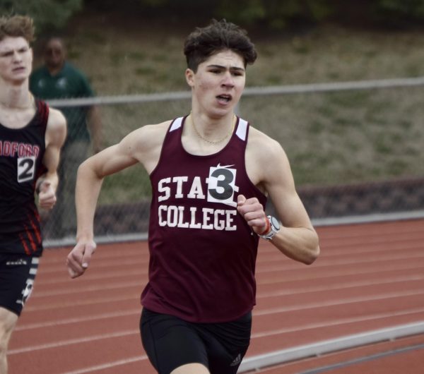 Sophomore Kyle Fritzsche took third place in the boys 1600 meter with a time of 4:27.17.
