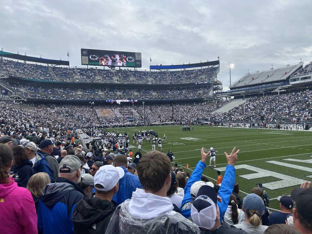 The Penn State Nittany Lions take the field against the Florida International Panthers in 2025.